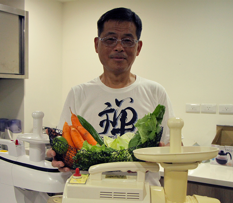 靈鷲山,平安禪,法工,禪修,蔬菜汁,學佛,金剛經,水陸,心道法師