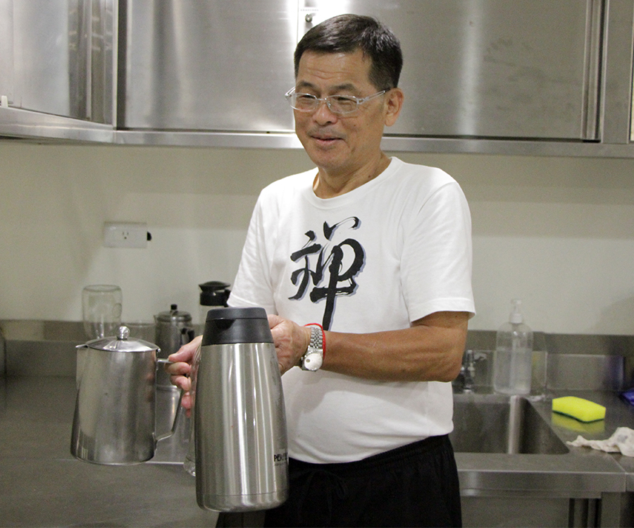 靈鷲山,平安禪,法工,禪修,蔬菜汁,學佛,金剛經,水陸,心道法師