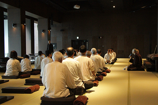 在禪修當中，可以很專注地看到我們所有念頭的起起伏伏