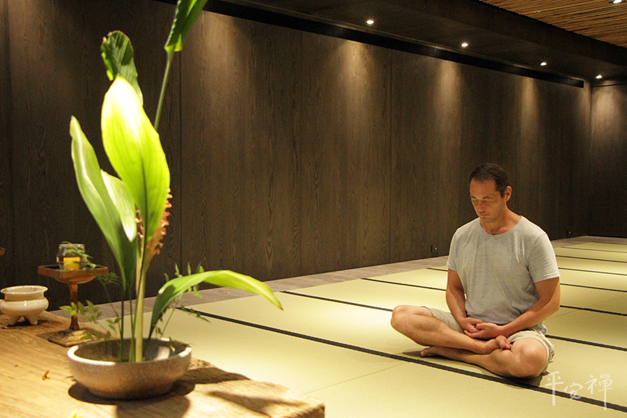 靈鷲山,平安禪,坐禪,禪修,賴旭立,風水師,關聖帝君,放下,行禪,無生道場,法國