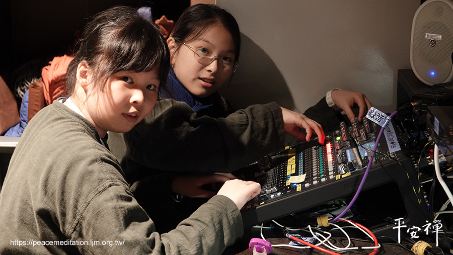 禪修,法工,靈鷲山,禪關,昆蟲,素食,綠色飲食革命,珍古德,地球環保,打坐,菩薩,