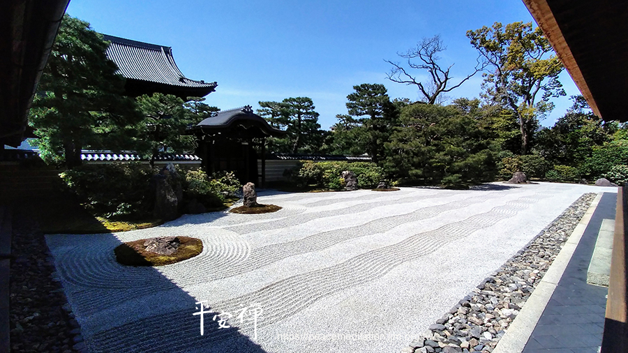 京都,禪寺,建仁寺,潮音庭,枯山水造景,榮西禪師,天台山虛庵禪師,日本臨濟宗,茶禪一味,風神雷神圖,雙龍圖