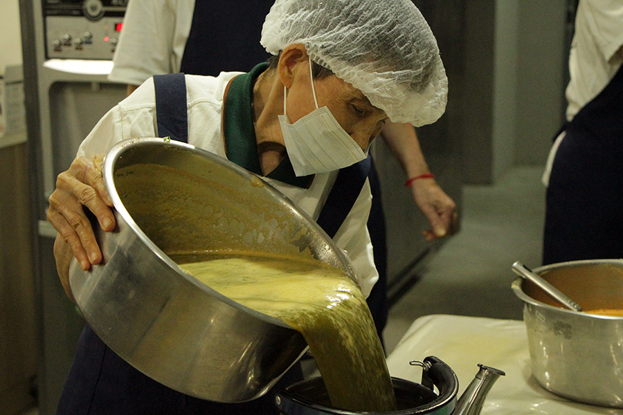 斷食禪修,歡喜志工,靈鷲山,桂子阿嬤,紅蘿蔔,靈鷲山